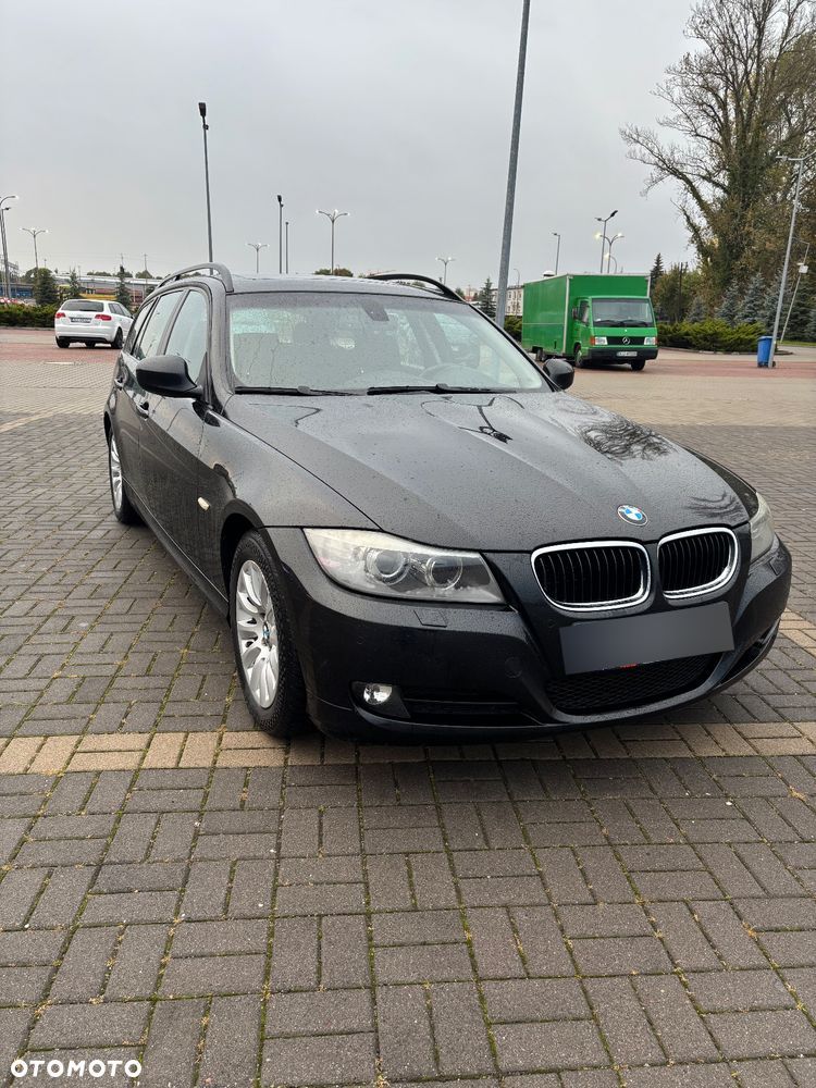 BMW Seria 3 318i - 3