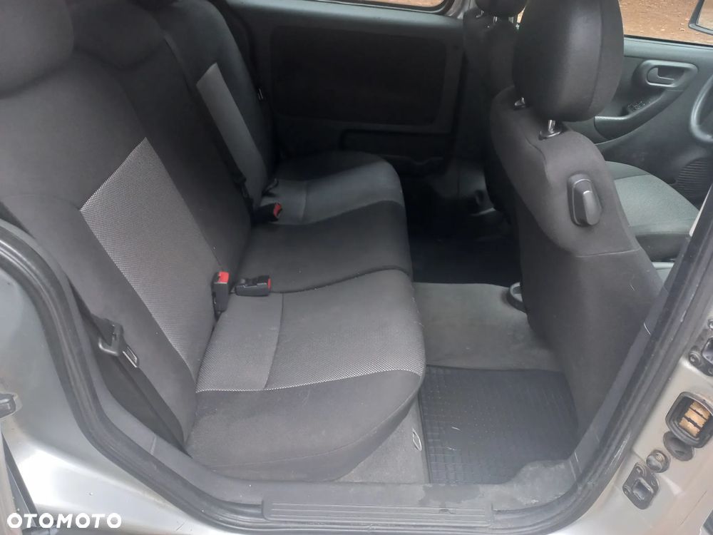 Opel Combo Tour Cosmo - 9