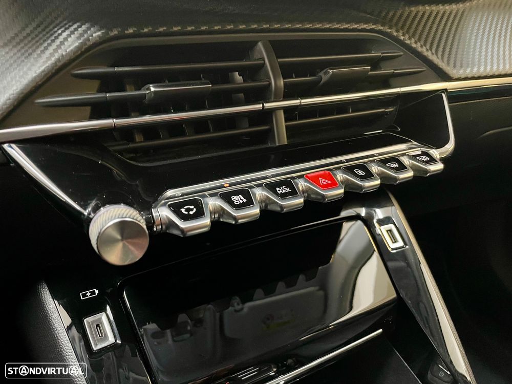 Peugeot 2008 PureTech 130 EAT8 Allure Pack - 25