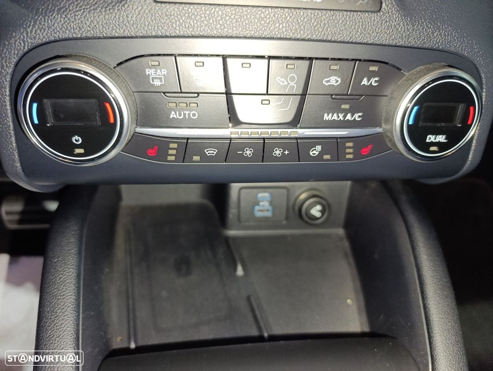 Ford Kuga 2.5 PHEV ST-Line X - 19