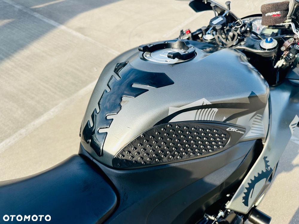 Honda CBR - 10