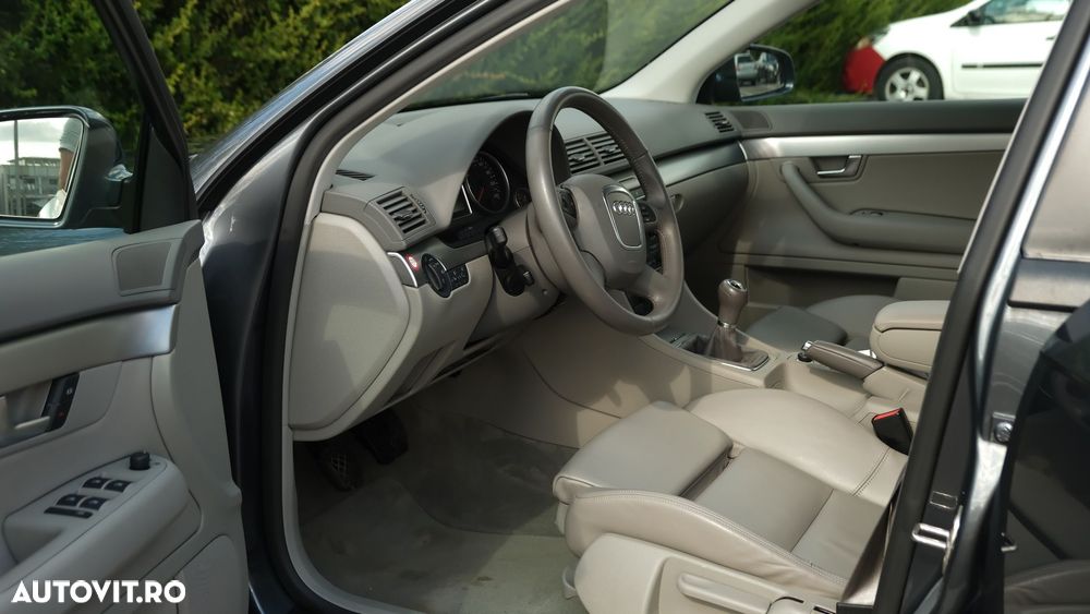 Audi A4 Limuzina 2.0 TDI - 6