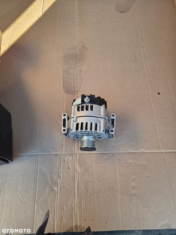 Alternator Mercedes 2.2 CDi 3.5 OM651 E C-klasa Sprinter Vito Viano CLS W204 W212 1638095280 - 2