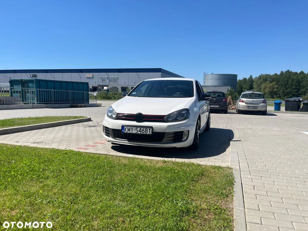 Volkswagen Golf VI 2.0 TSI GTI - 5