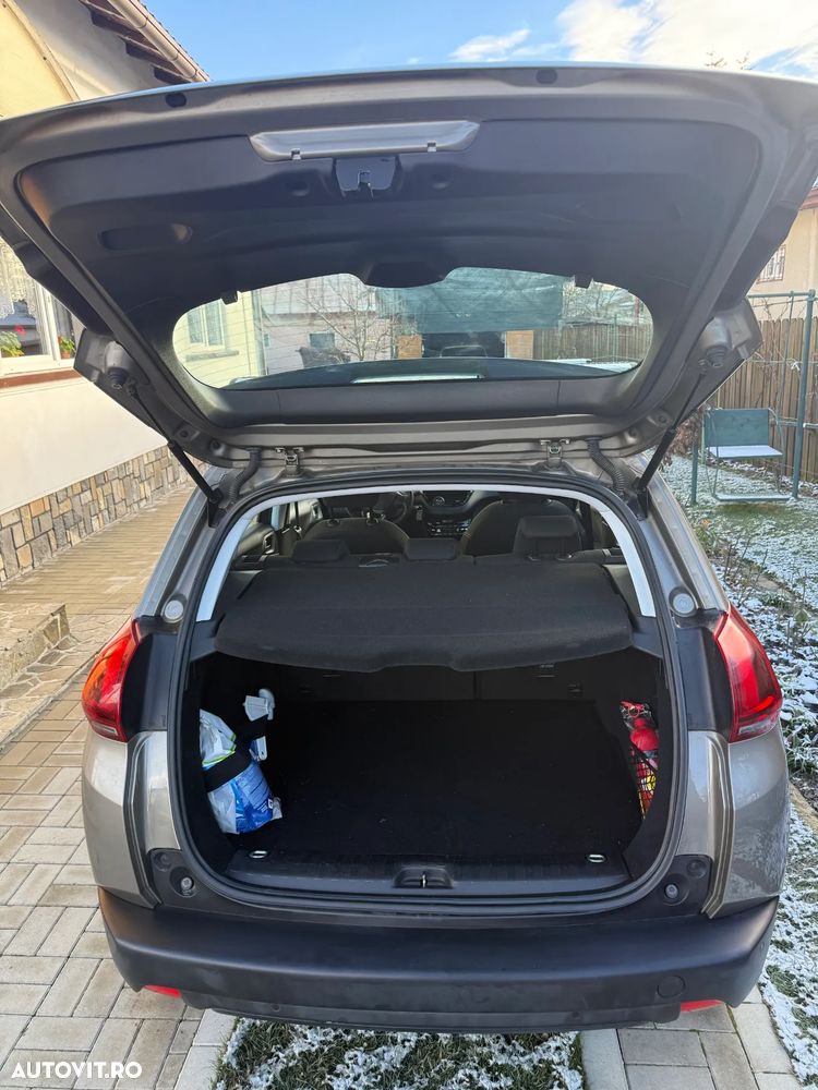 Peugeot 2008 1.2 PureTech Turbo EAT6 S&S Active - 5