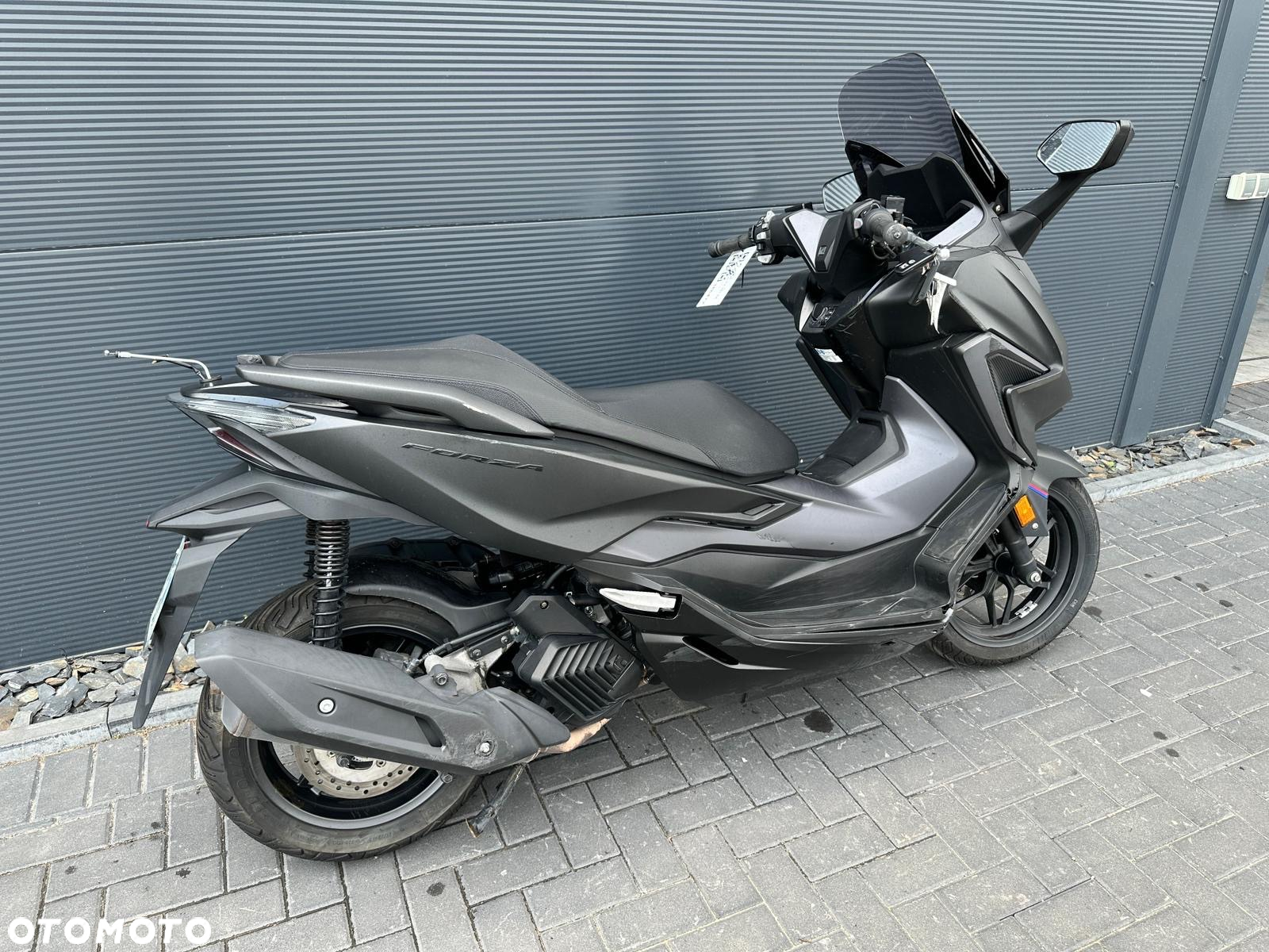 Honda NSS - 4