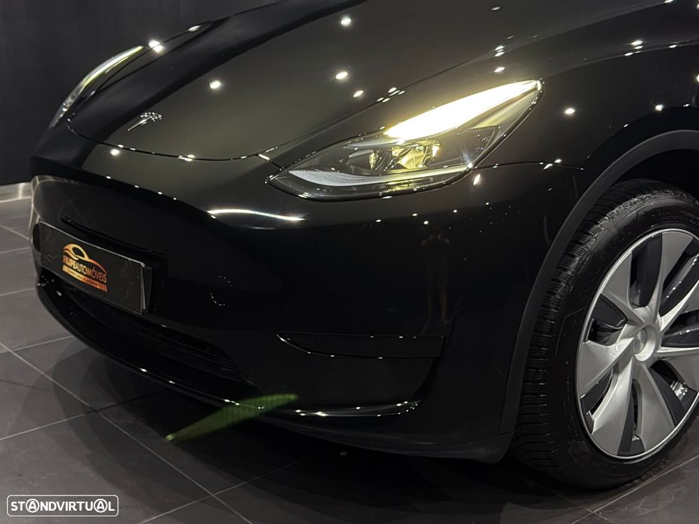 Tesla Model Y Standard - 10