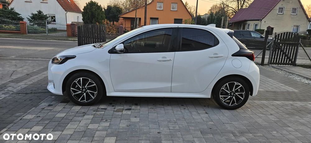 Toyota Yaris - 4