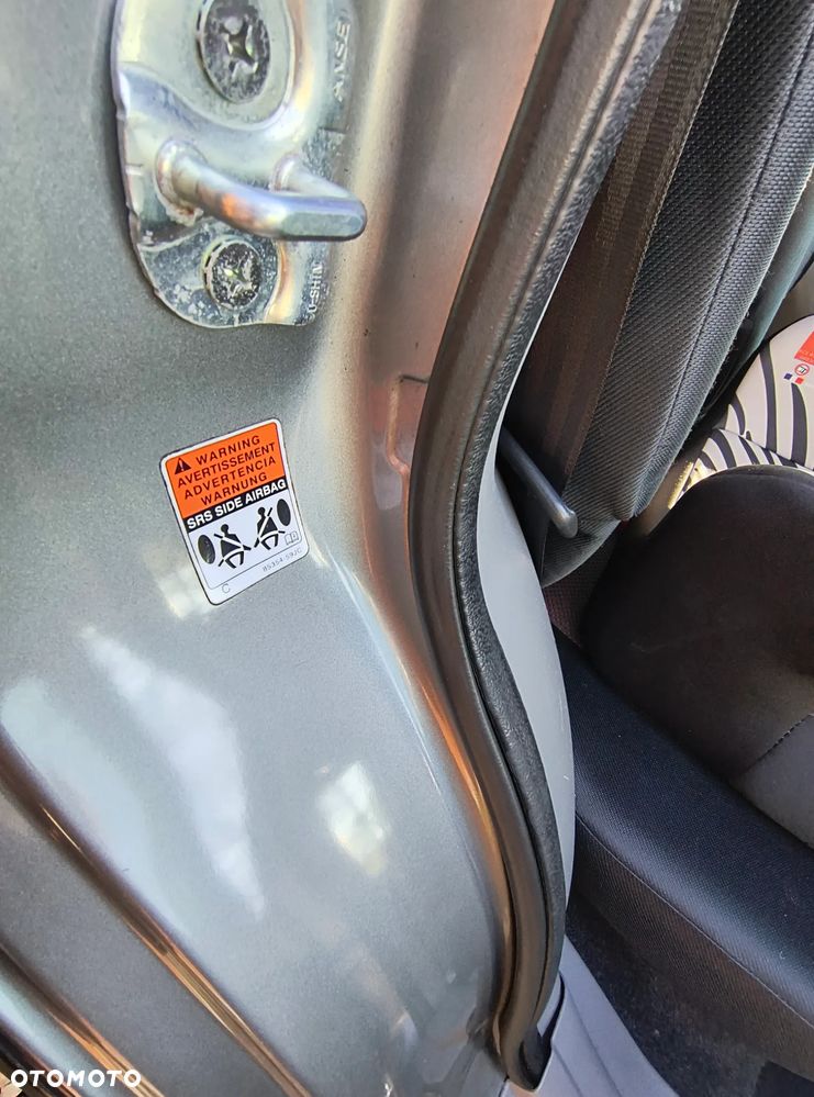 Suzuki SX4 1.6 GLX / Comfort - 28