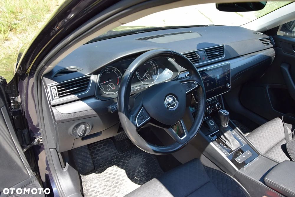 Skoda Superb 2.0 TDI SCR 4x4 Ambition DSG - 18