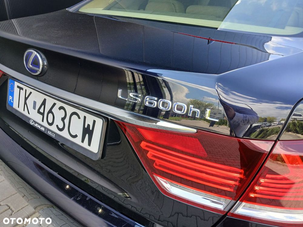 Lexus LS - 41
