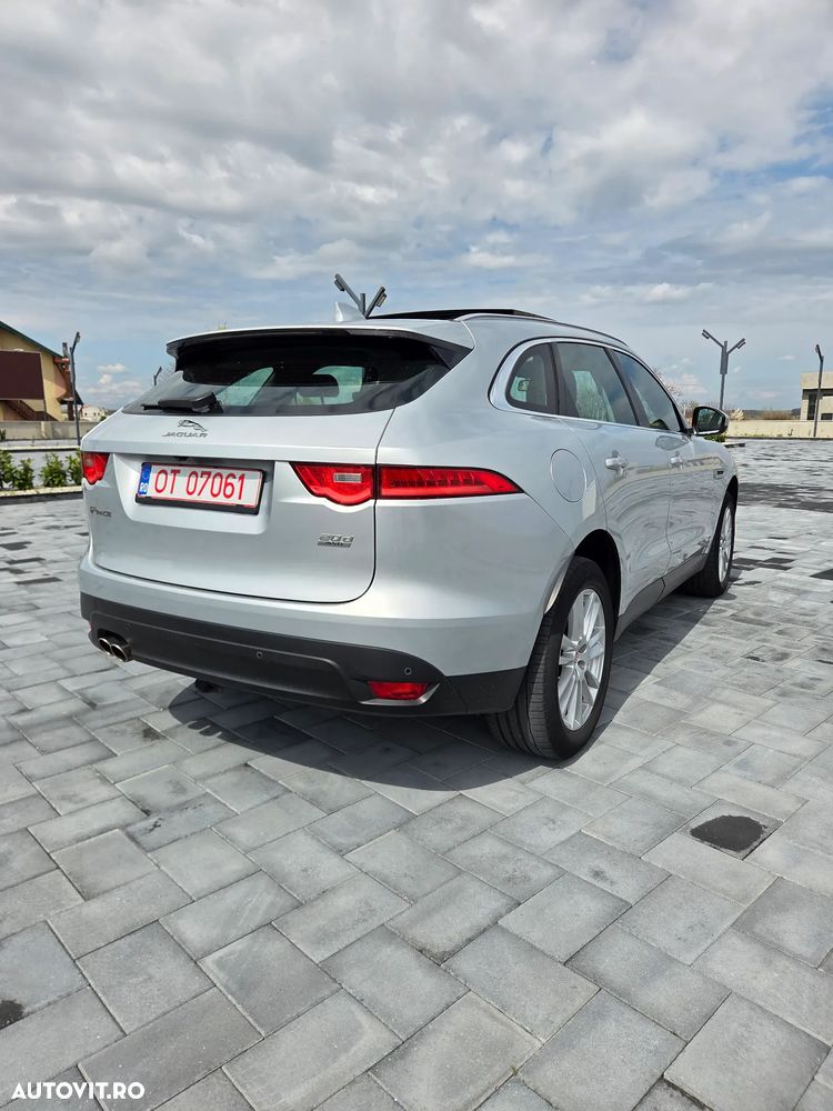 Jaguar F-Pace 20d AWD Prestige - 4