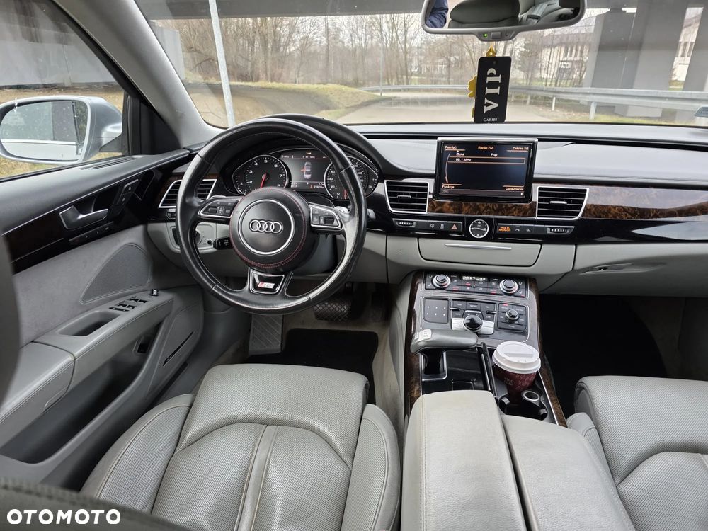 Audi A8 4.2 FSI L Quattro - 8
