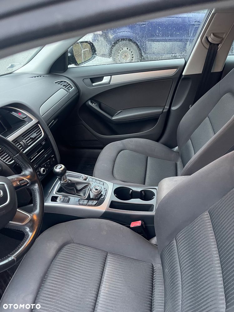 Audi A4 Avant 2.0 TDI DPF Ambiente - 20