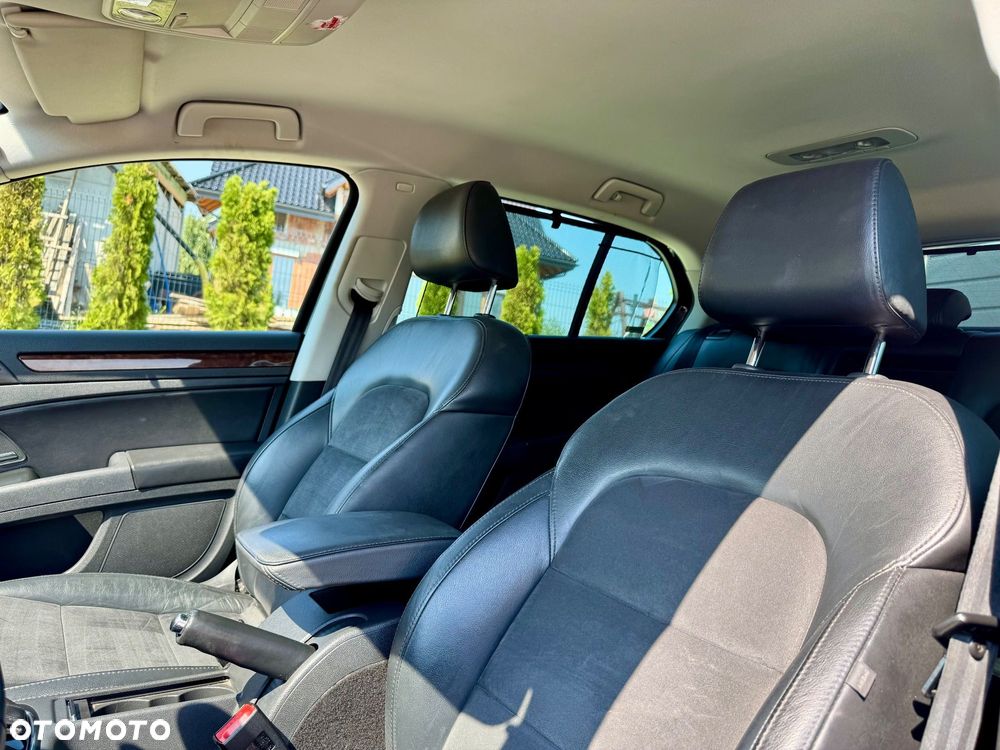 Skoda Superb 2.0 TDI L&K DSG - 13
