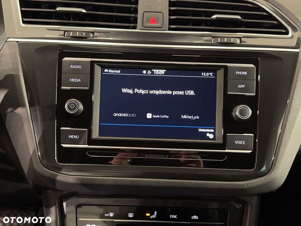 Volkswagen Tiguan - 22