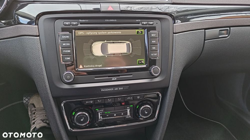 Skoda Superb 2.0 TDI L&K DSG - 36