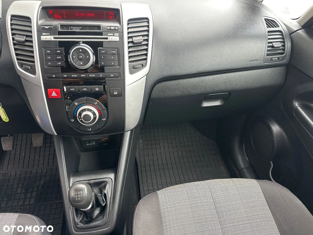 Kia Venga - 13