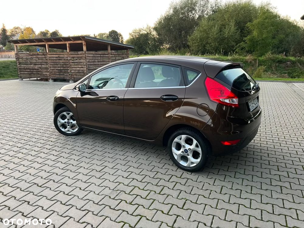 Ford Fiesta 1.4 Titanium EU5 - 6