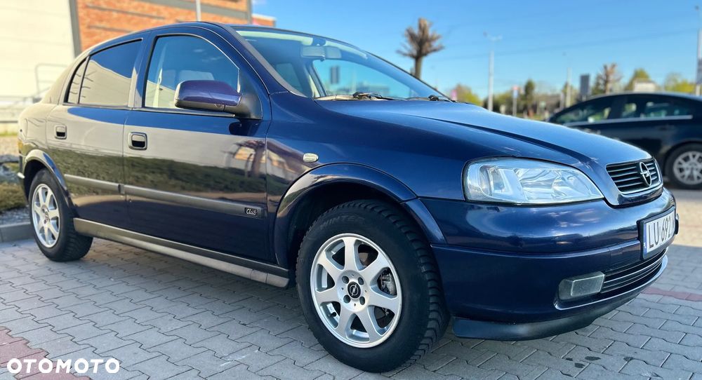 Opel Astra 1.4 Club - 16