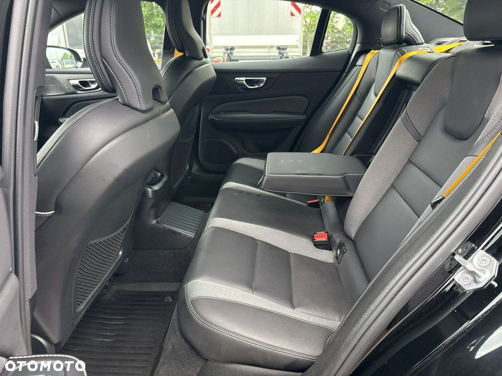 Volvo S60 T8 AWD Plug-In Hybrid Polestar Engineered - 15