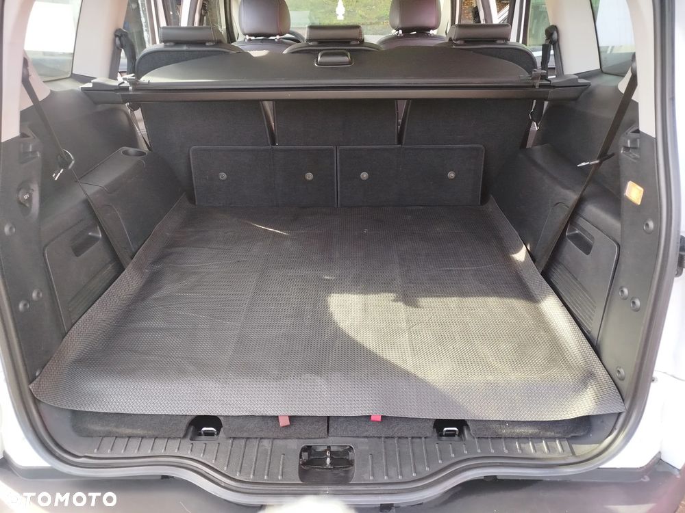 Ford S-Max 2.0 TDCi DPF Titanium - 24