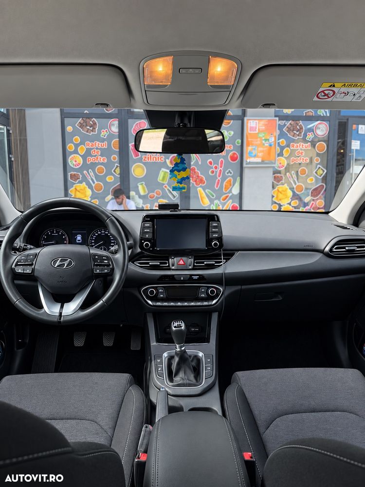 HYUNDAI i30 2022 — imagine 5