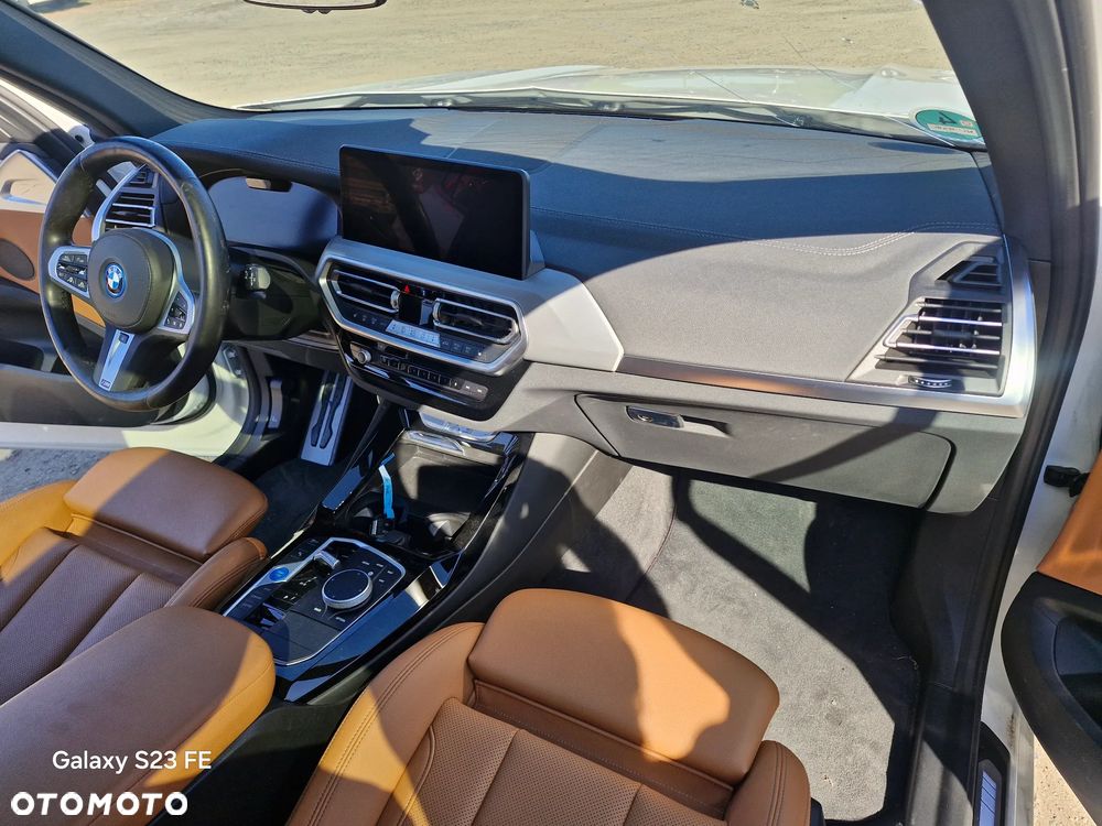 BMW iX3 - 17