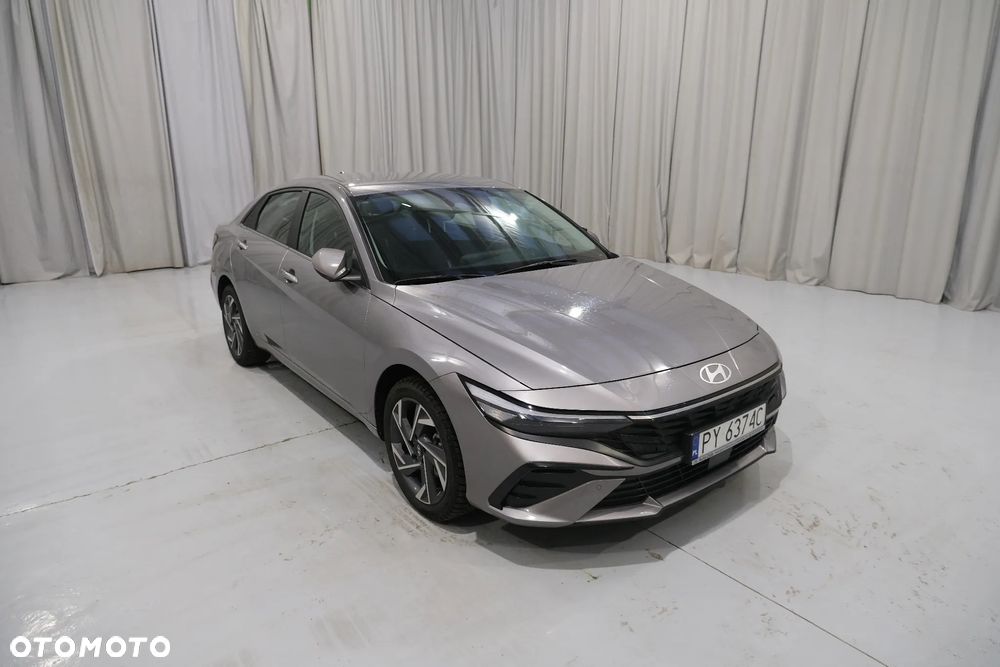 Hyundai Elantra 1.6 Smart - 4