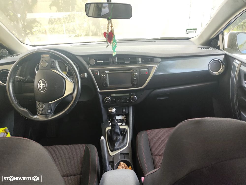 Toyota Auris 1.4 D-4D Comfort+Navi - 7