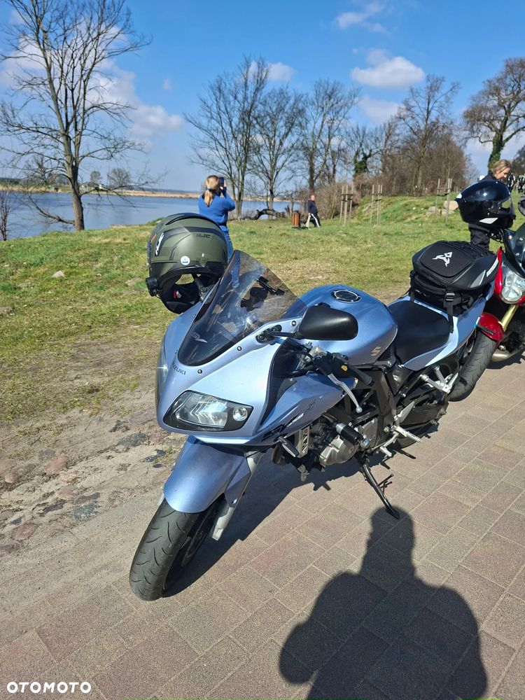 Suzuki SV - 15