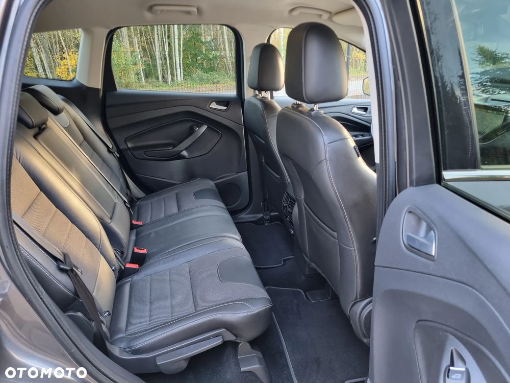 Ford Kuga 1.5 EcoBoost 2x4 Titanium - 21