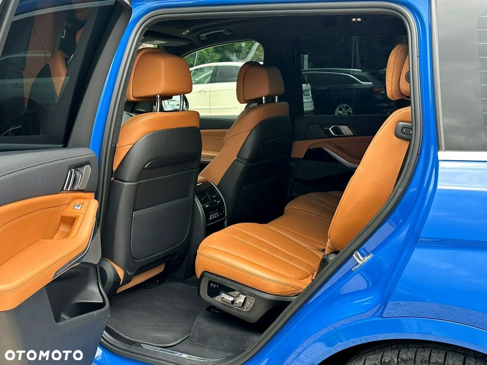 BMW X7 M50i sport - 18