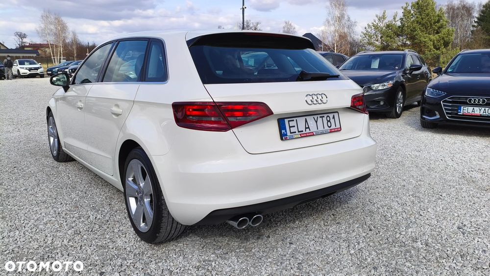 Audi A3 Sportback - 8