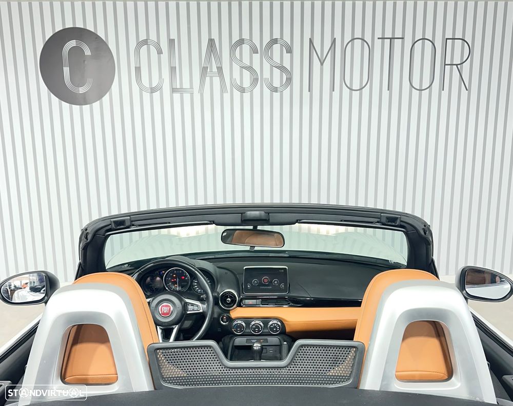 Fiat 124 Spider 1.4 MultiAir Turbo - 17