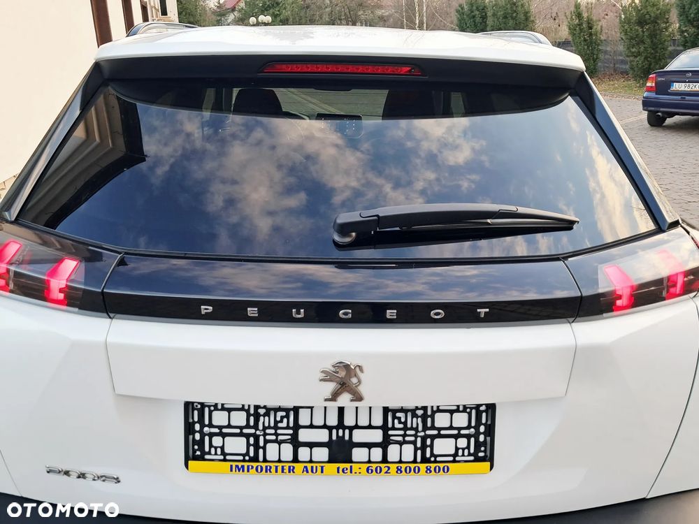 Peugeot 2008 1.2 Pure Tech GPF Allure S&S - 31