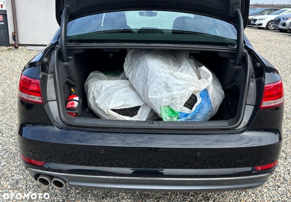 Audi A4 Limousine - 24