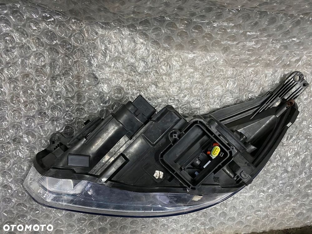 LAMPA PRAWA XENON FORD FOCUS MK3 LIFT F1EB13D154AG - 9