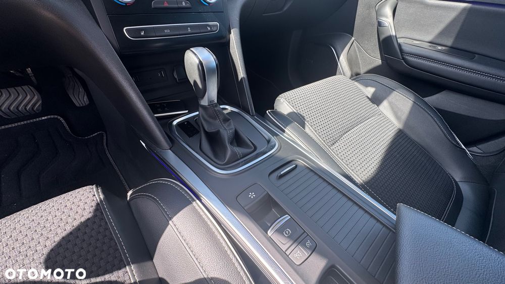 Renault Megane ENERGY TCe 140 EDC BOSE EDITION - 36