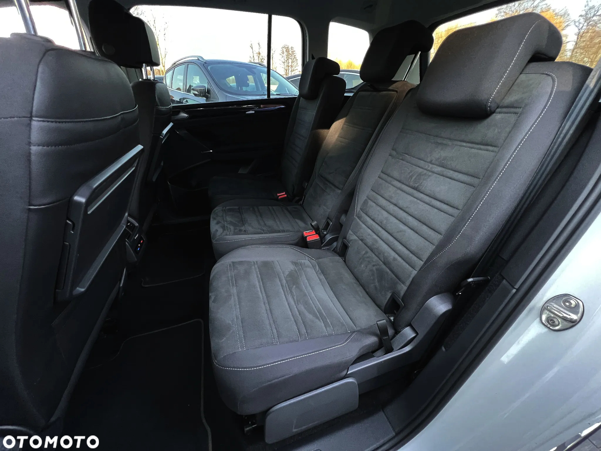 Volkswagen Touran 2.0 TDI BMT Highline DSG - 28