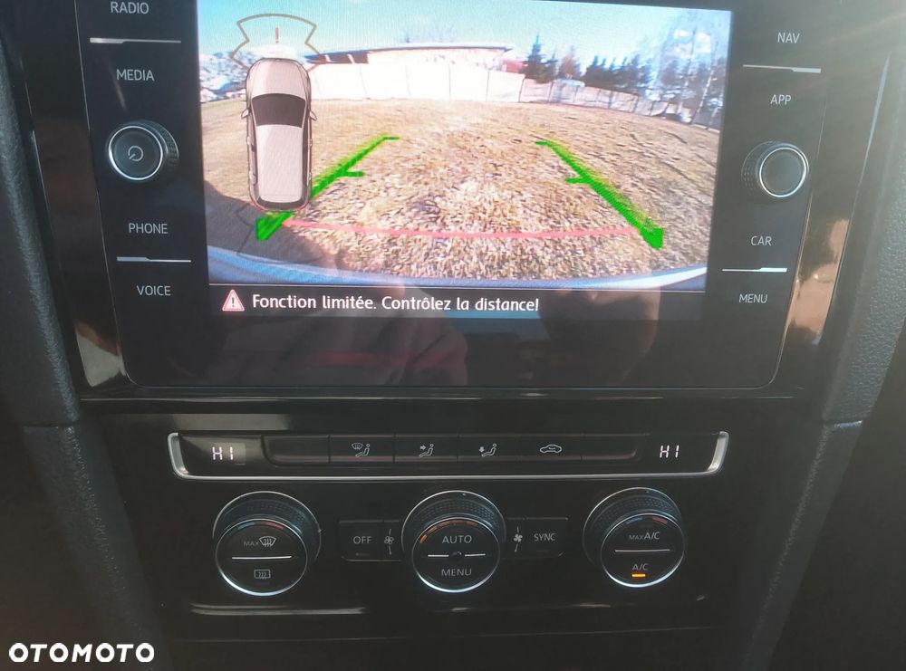 Volkswagen Golf 1.6 TDI BMT Comfortline - 11