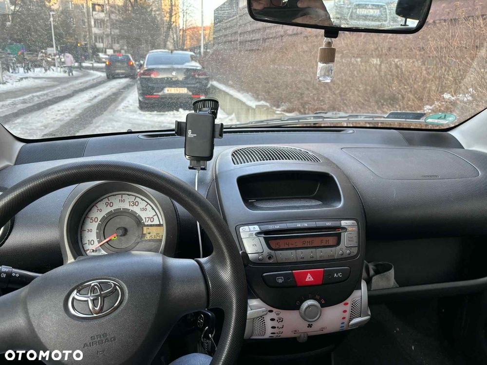 Toyota Aygo Standard - 6