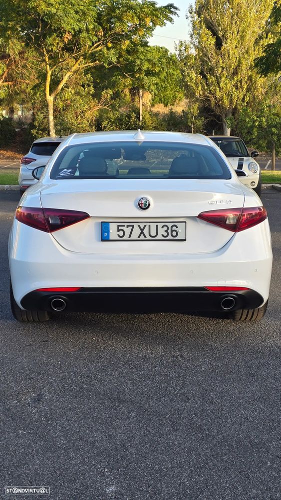 Alfa Romeo Giulia 2.2 D Super - 17