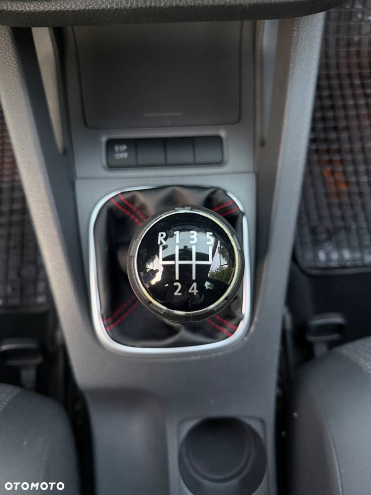 Volkswagen Jetta 1.9 TDI Trendline - 10