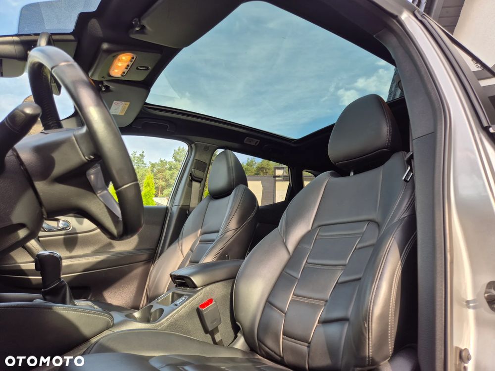 Nissan Qashqai 1.6 DCi Tekna+ Xtronic - 32
