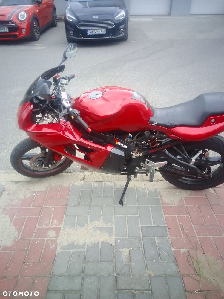 Yamaha TZR - 2