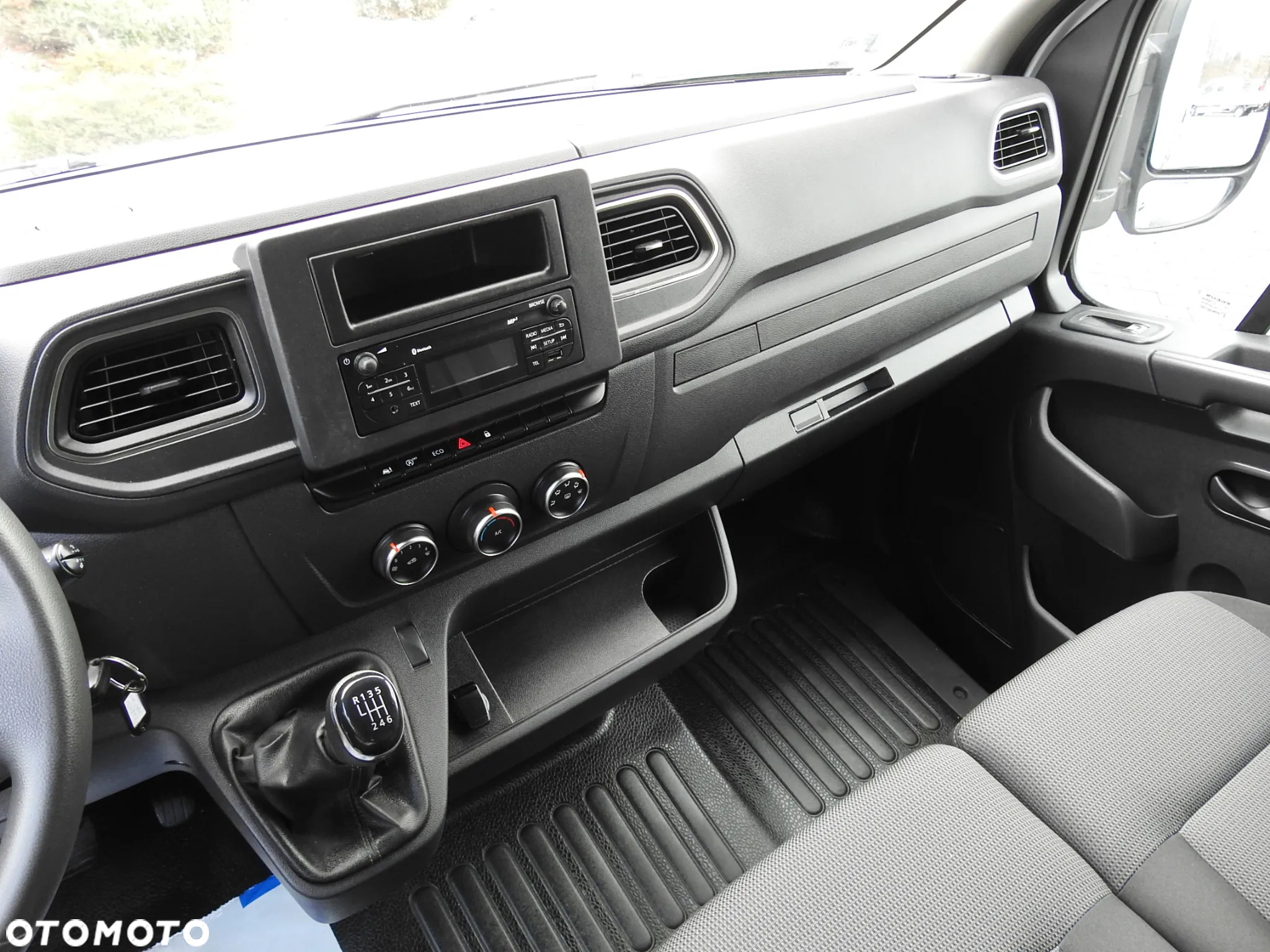Renault MASTER  CHŁODNIA KONTENER 0*C LEDY KLIMATYZACJA 145KM [ 405777 ] - 31