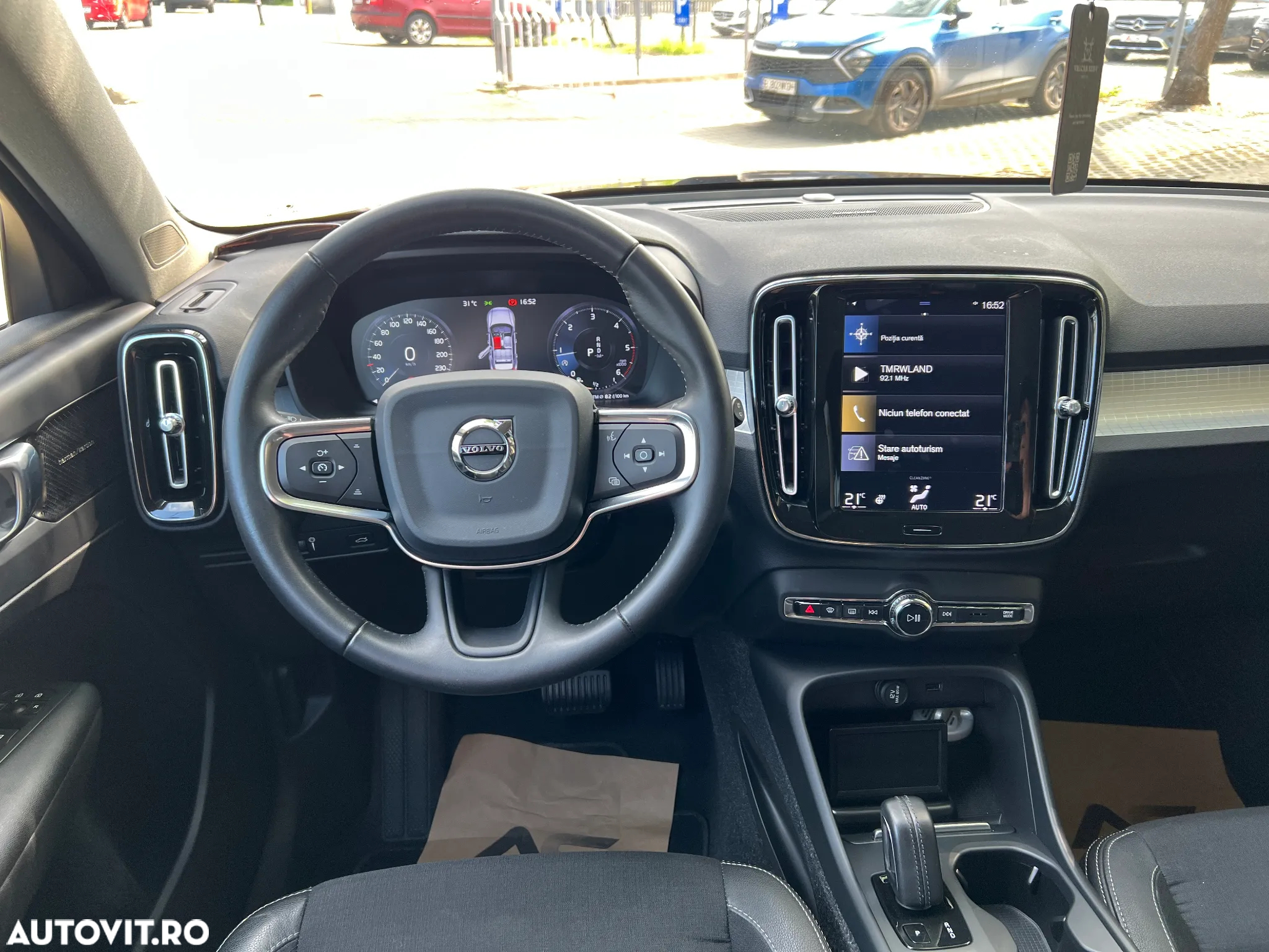 Volvo XC 40 D4 AWD Momentum - 4