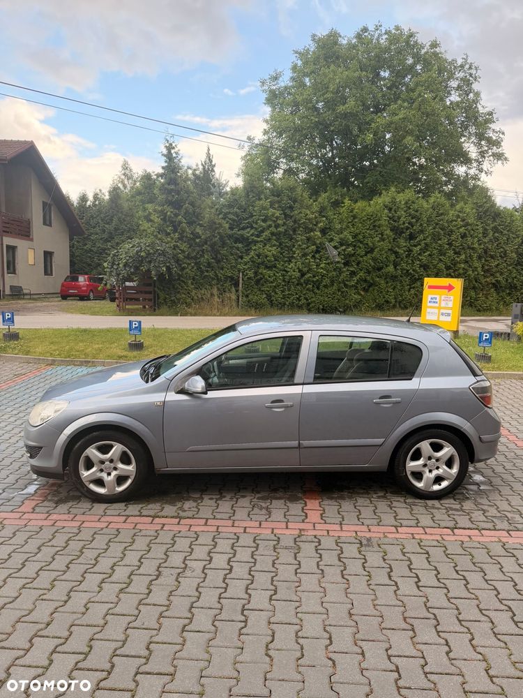 Opel Astra - 2