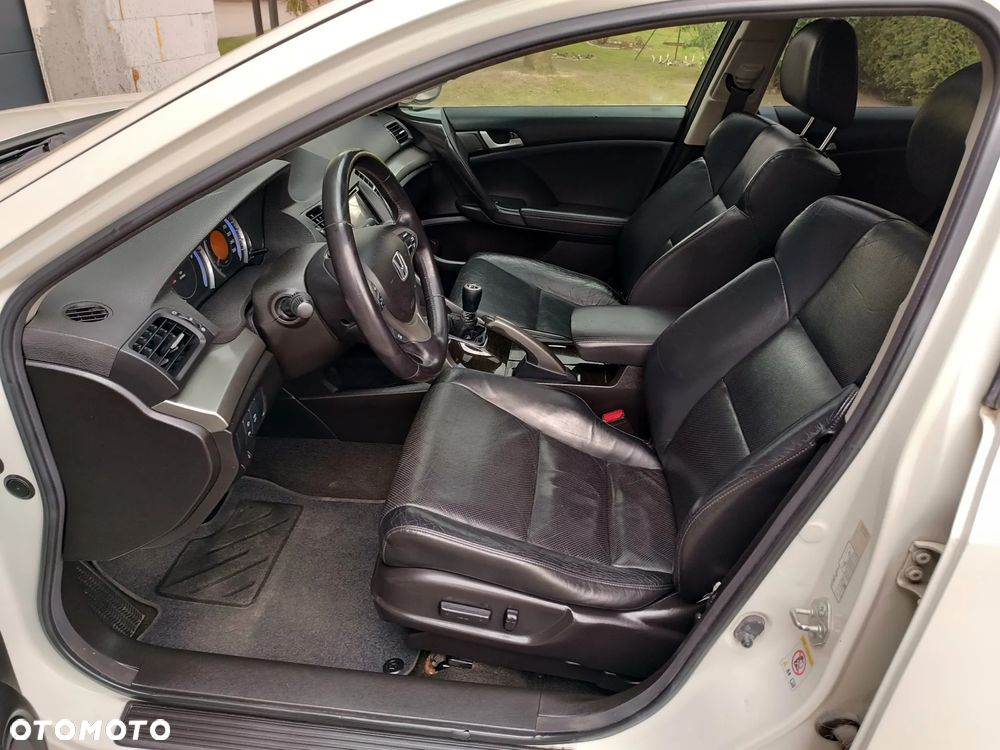 Honda Accord 2.0 Elegance Advantage - 11